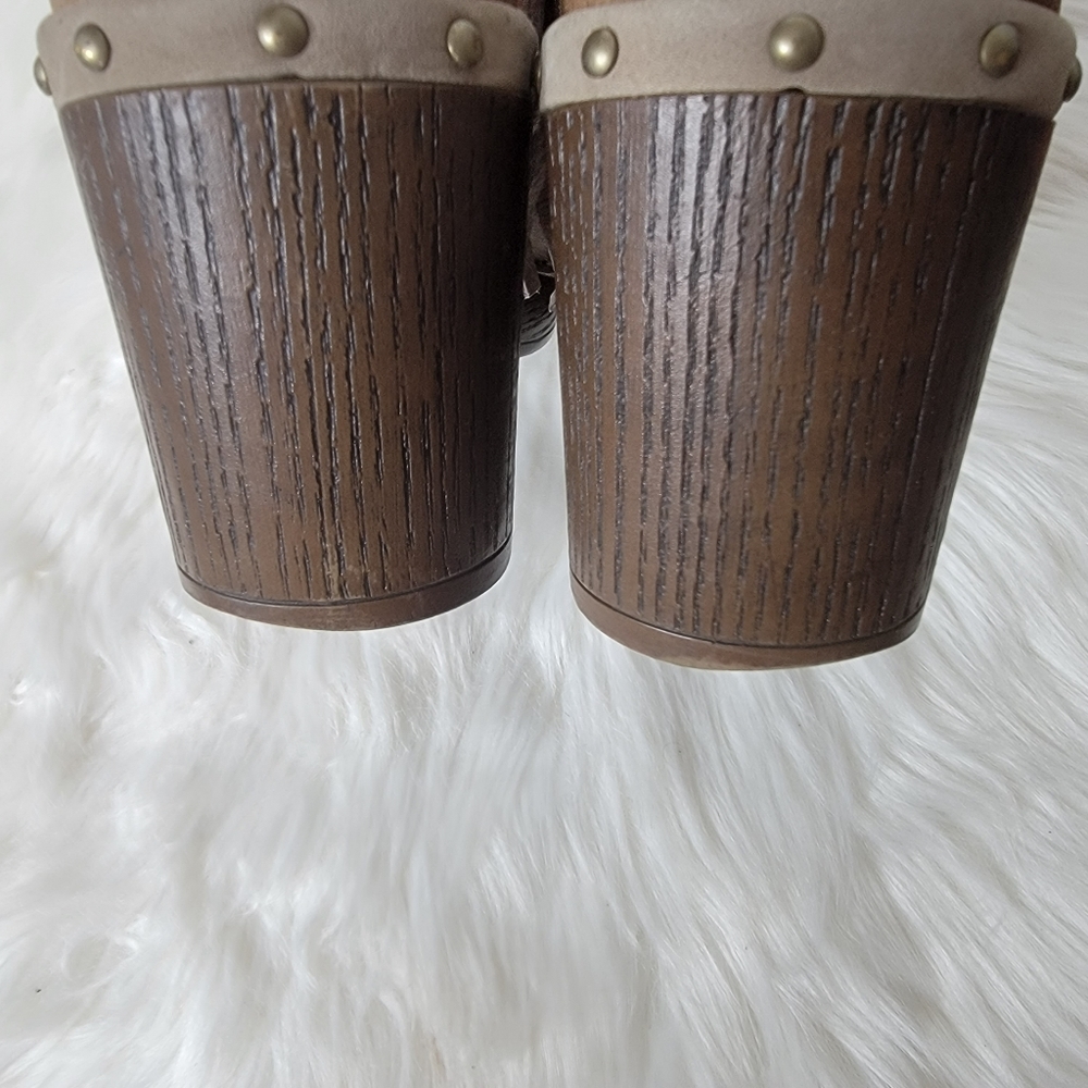 Dansko Clogs - Picture 7 of 12